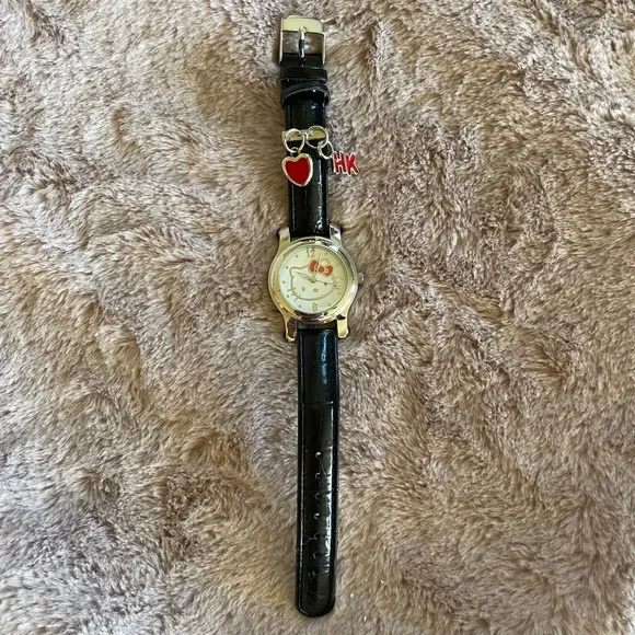 Hello kitty watch🎀 - Picture 5 of 10